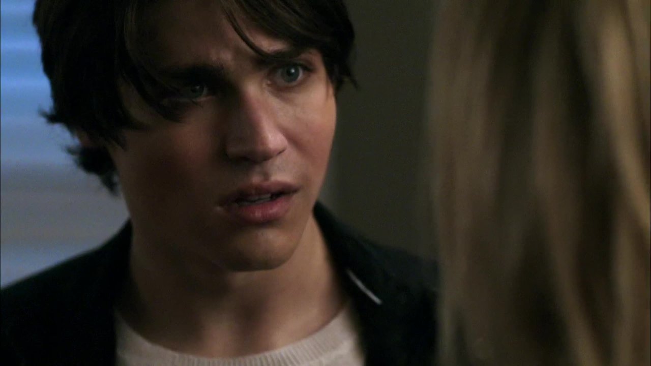 V - Season 1 Episode 2 : There is No Normal Anymore