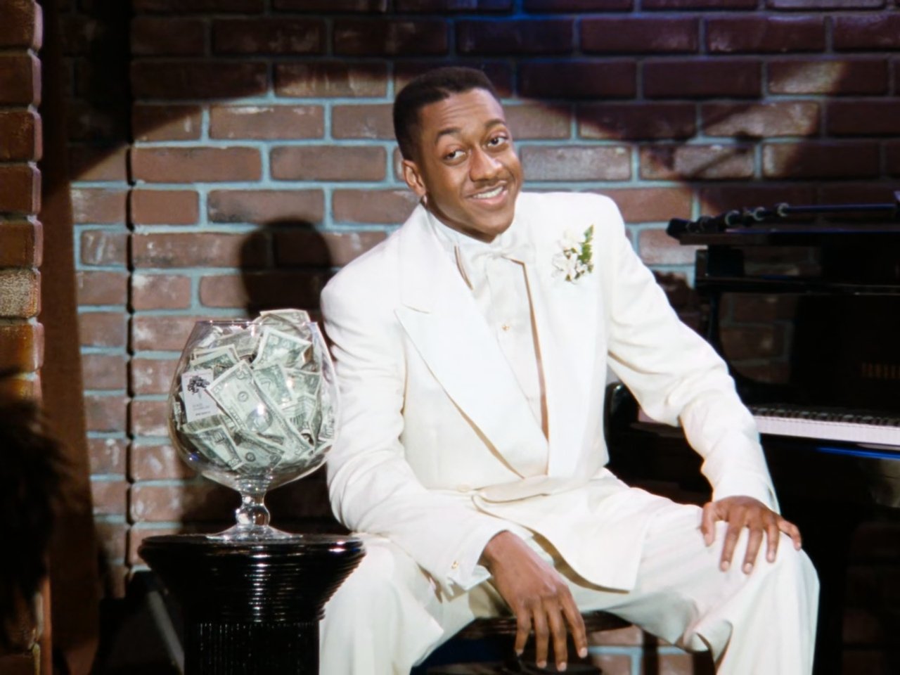 Family Matters - Season 7 Episode 16 : Tips For a Better Life