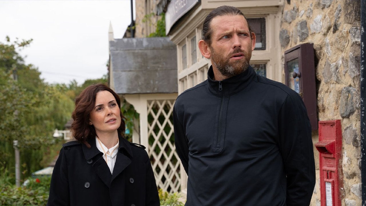 Emmerdale - Season 54 Episode 201 : Mon 27 Oct 2025