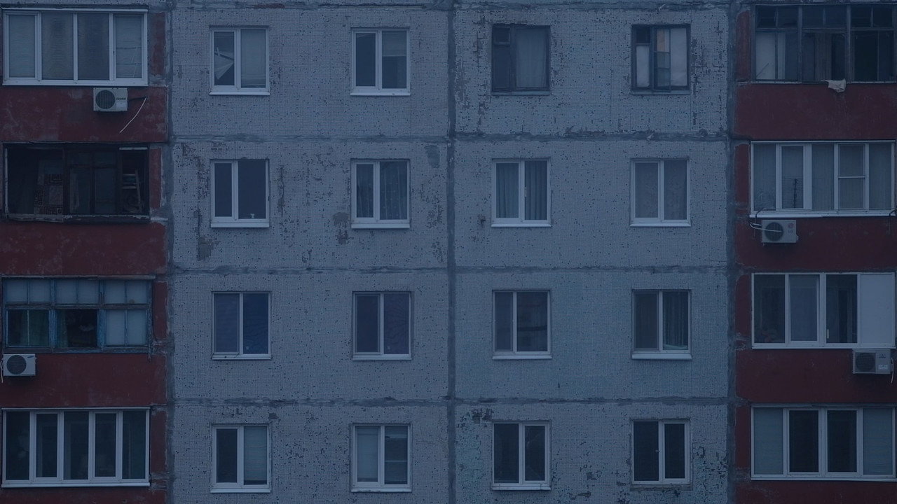 Світлода́рськ - 剧照