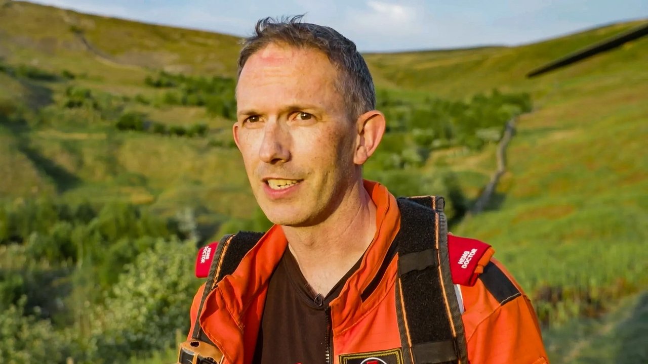 Yorkshire Air 999 - Season 3 Episode 1 : Tractor Trauma