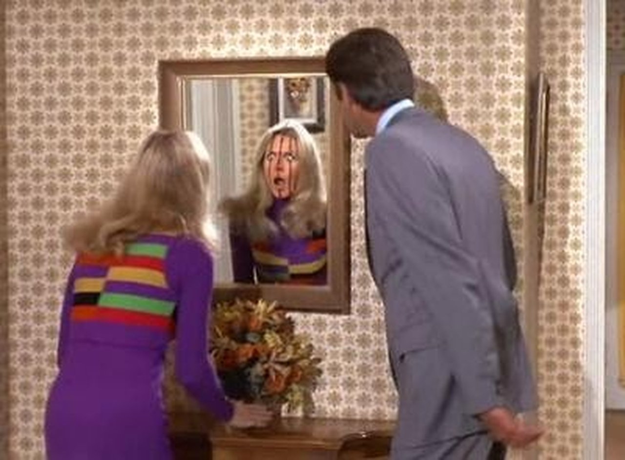 Bewitched - Season 8 Episode 25 : Samantha's Witchcraft Blows a Fuse