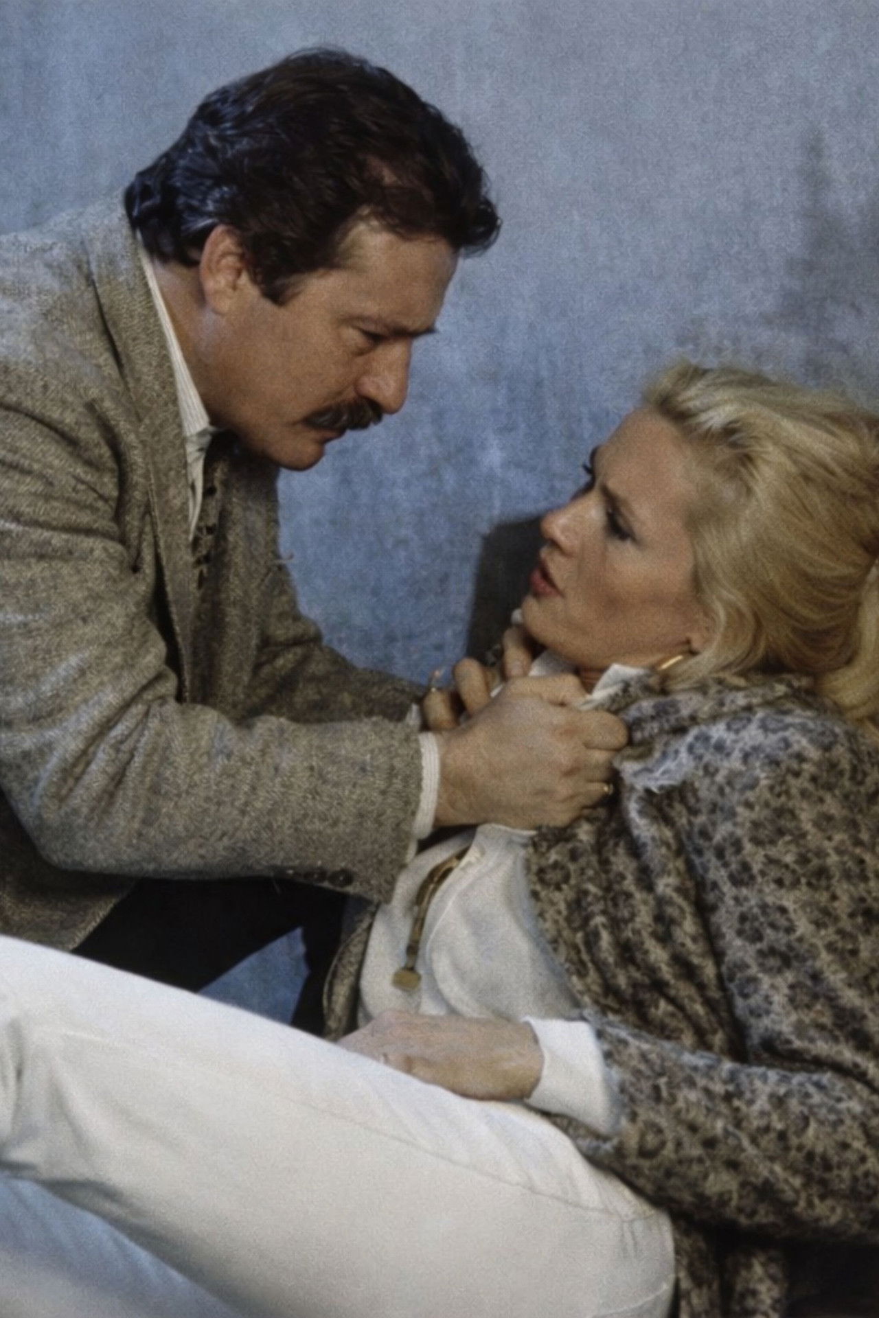 Ölümüne Sevda Backdrop