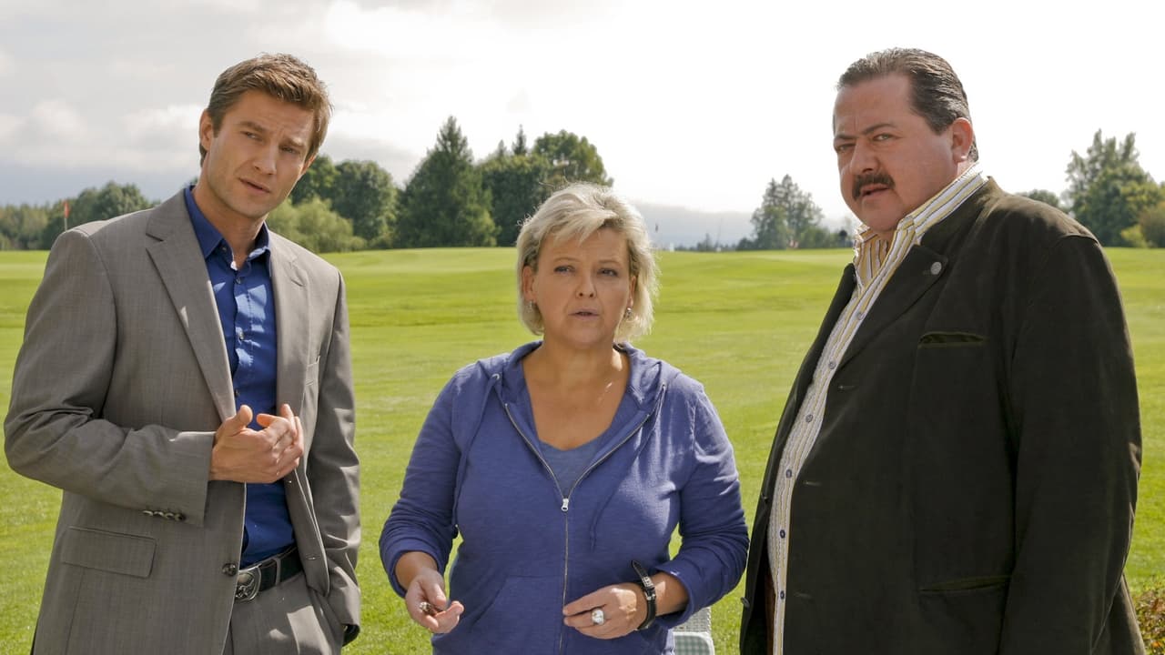 Die Rosenheim-Cops - Season 10 Episode 4 : Tod auf dem Golfplatz