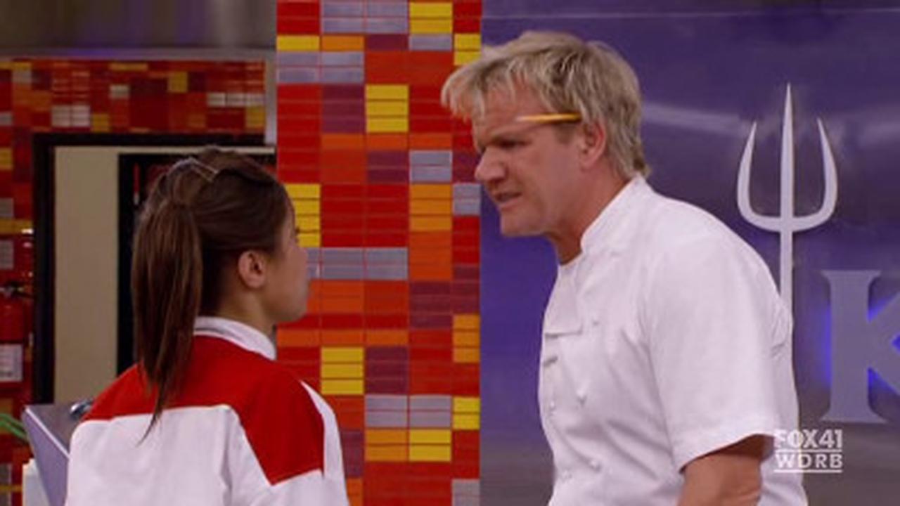 Hell's Kitchen - Season 9 Episode 12 : 6 Chefs Compete