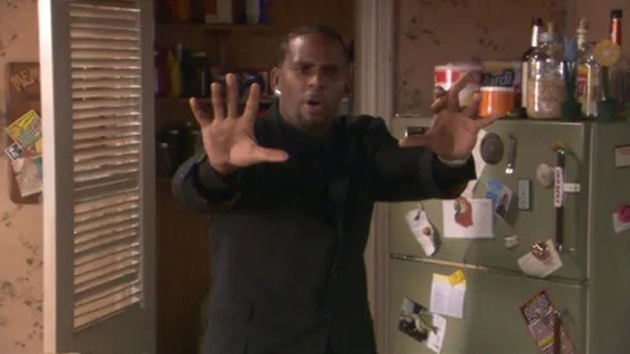 Trapped in the Closet — Épisode 9