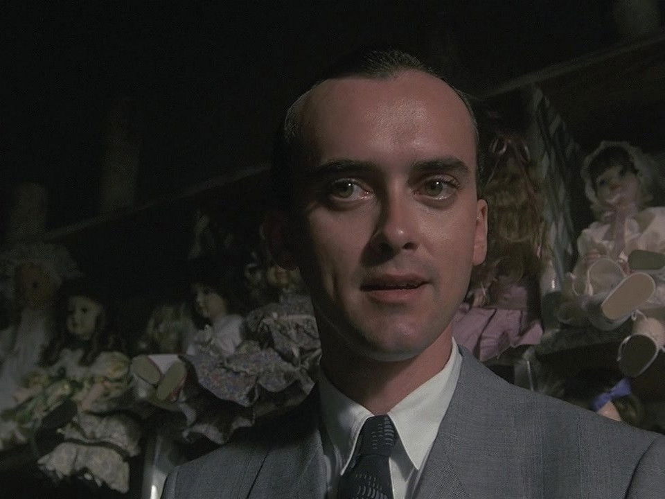 Miami Vice - Season 4 Episode 16 : Honor Among Thieves?