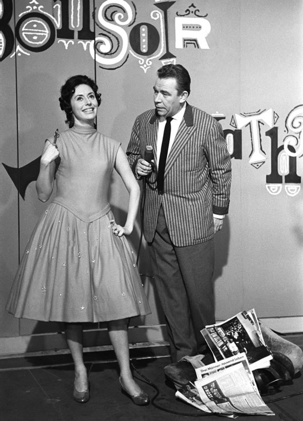 Montagsmaler, Telespiele, Flitterabend Backdrop