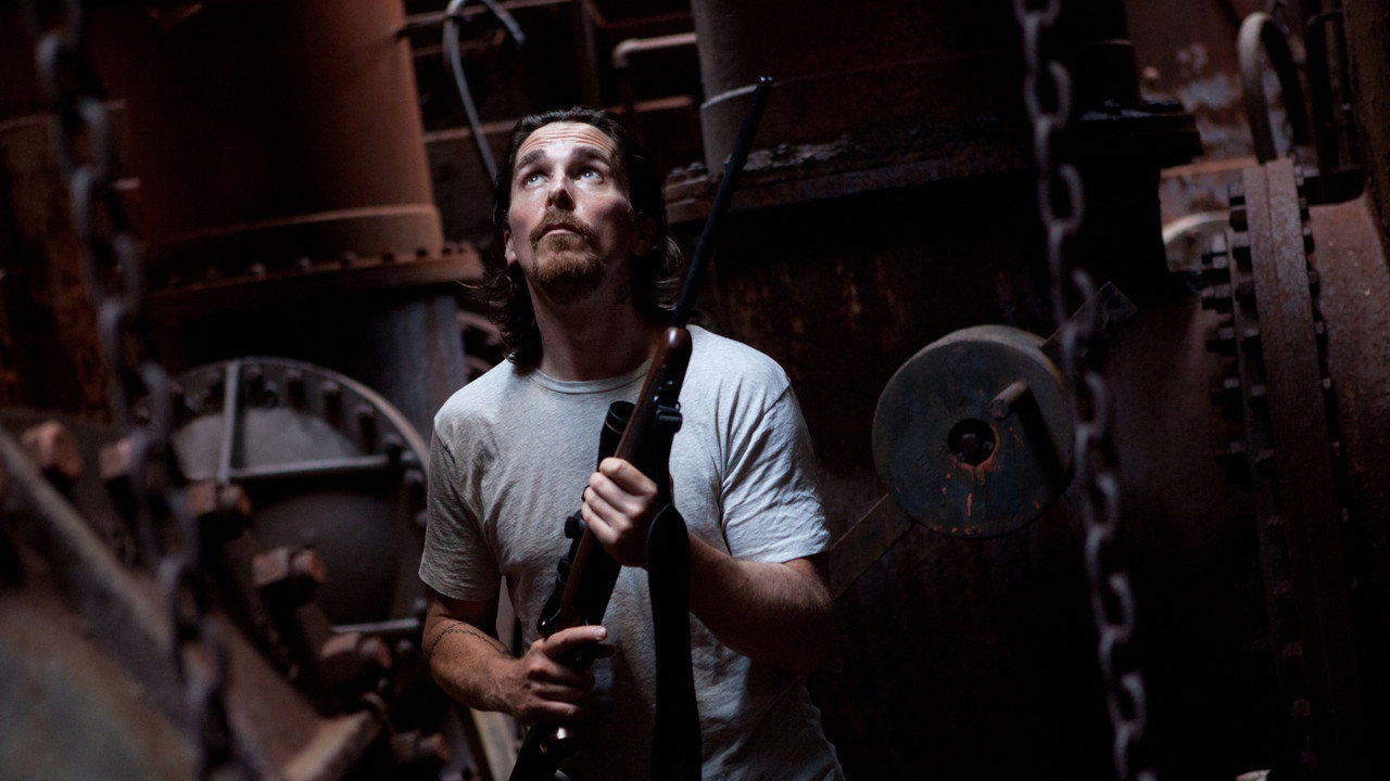 Out of the Furnace background 19