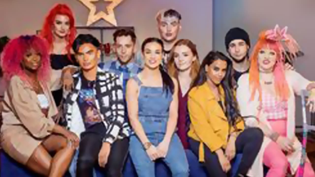 Glow Up: Britain's Next Make-Up Star - Season 1 Episode 1 : Magazine Beauty  Editorial