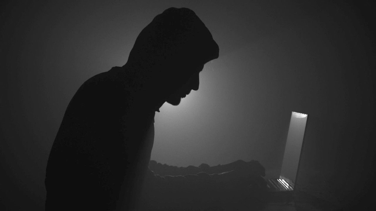 Temps présent — Cyberharcèlement, l'enfer du clic