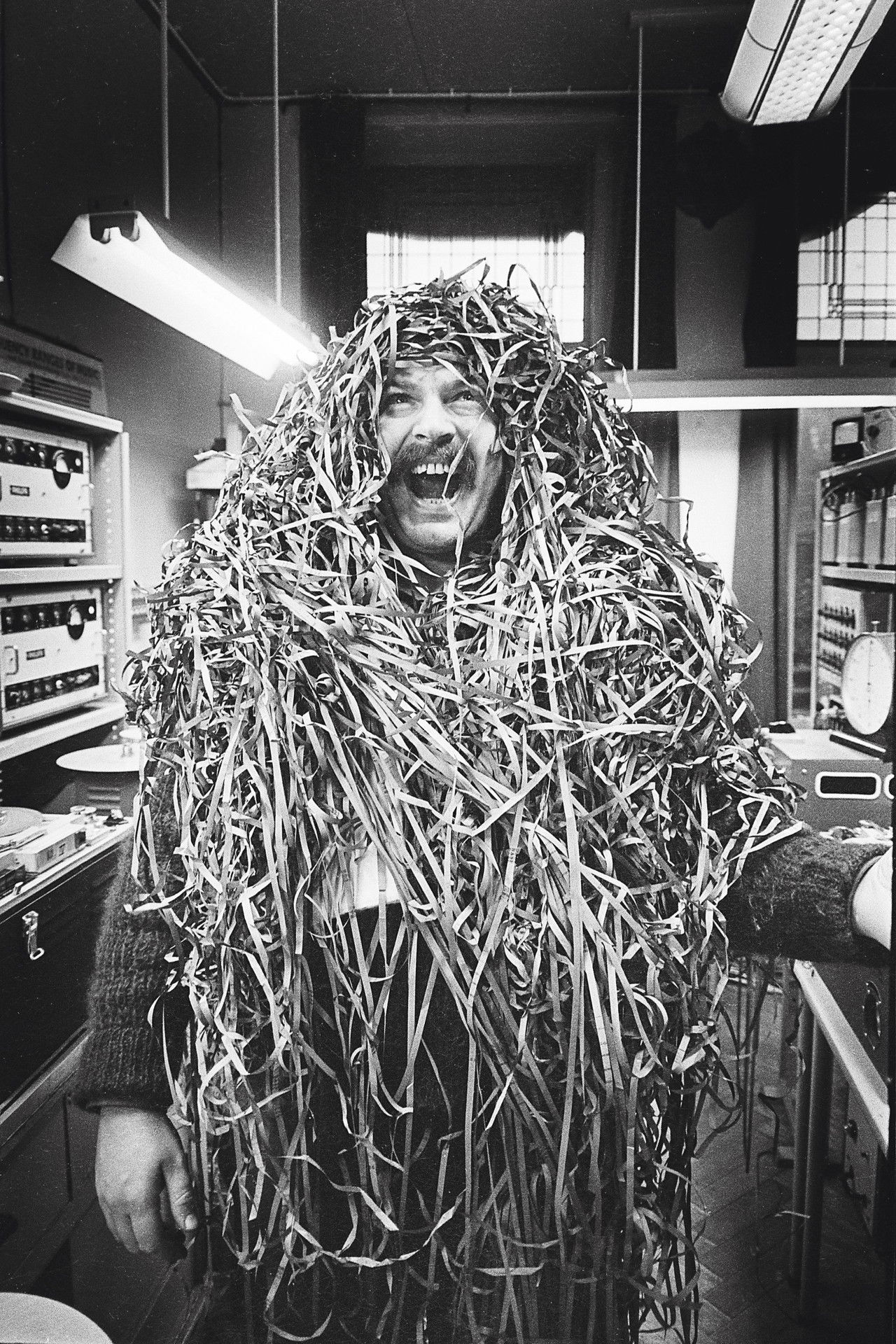 Karel Appel, Composer Backdrop