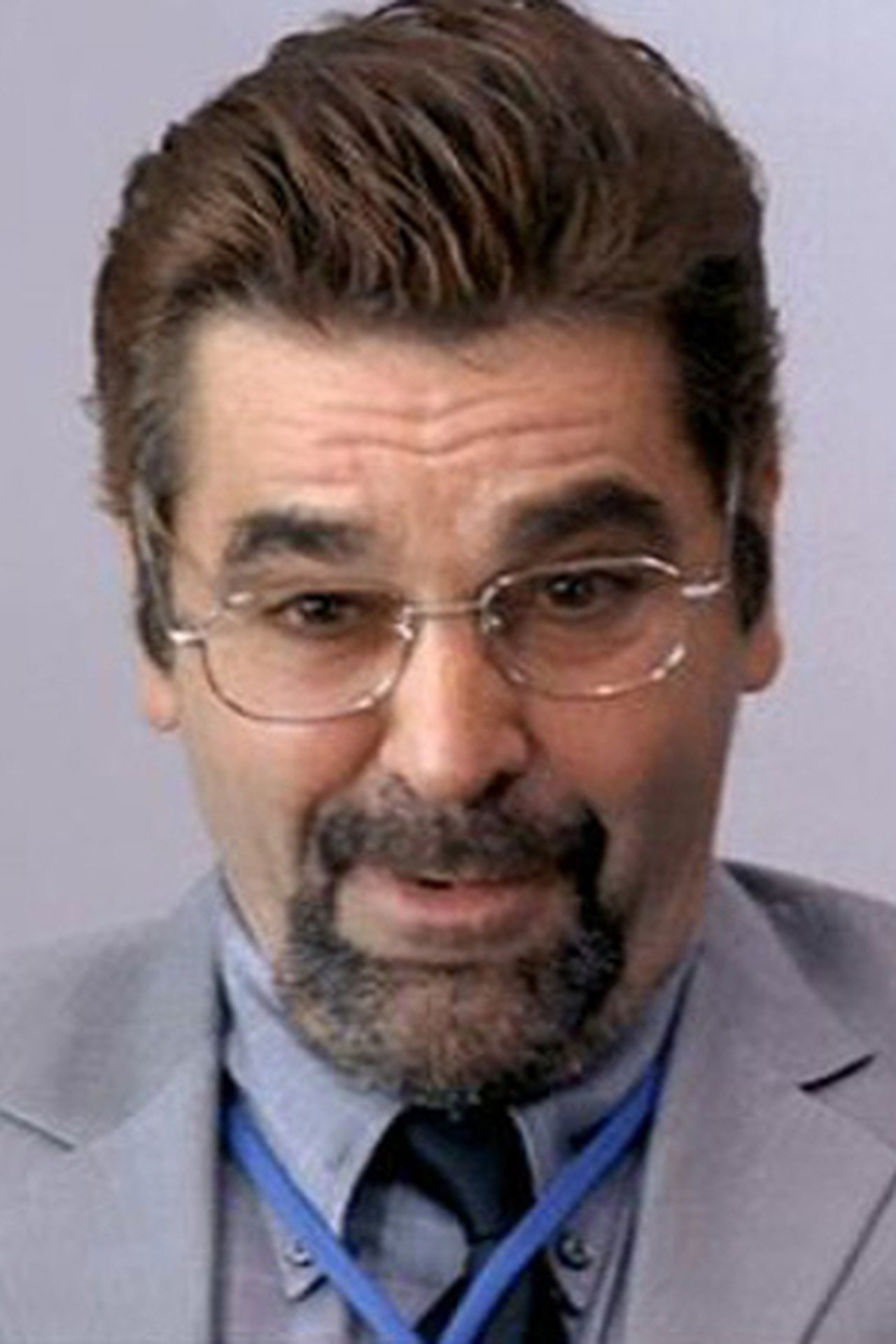 Photo of Leon Head