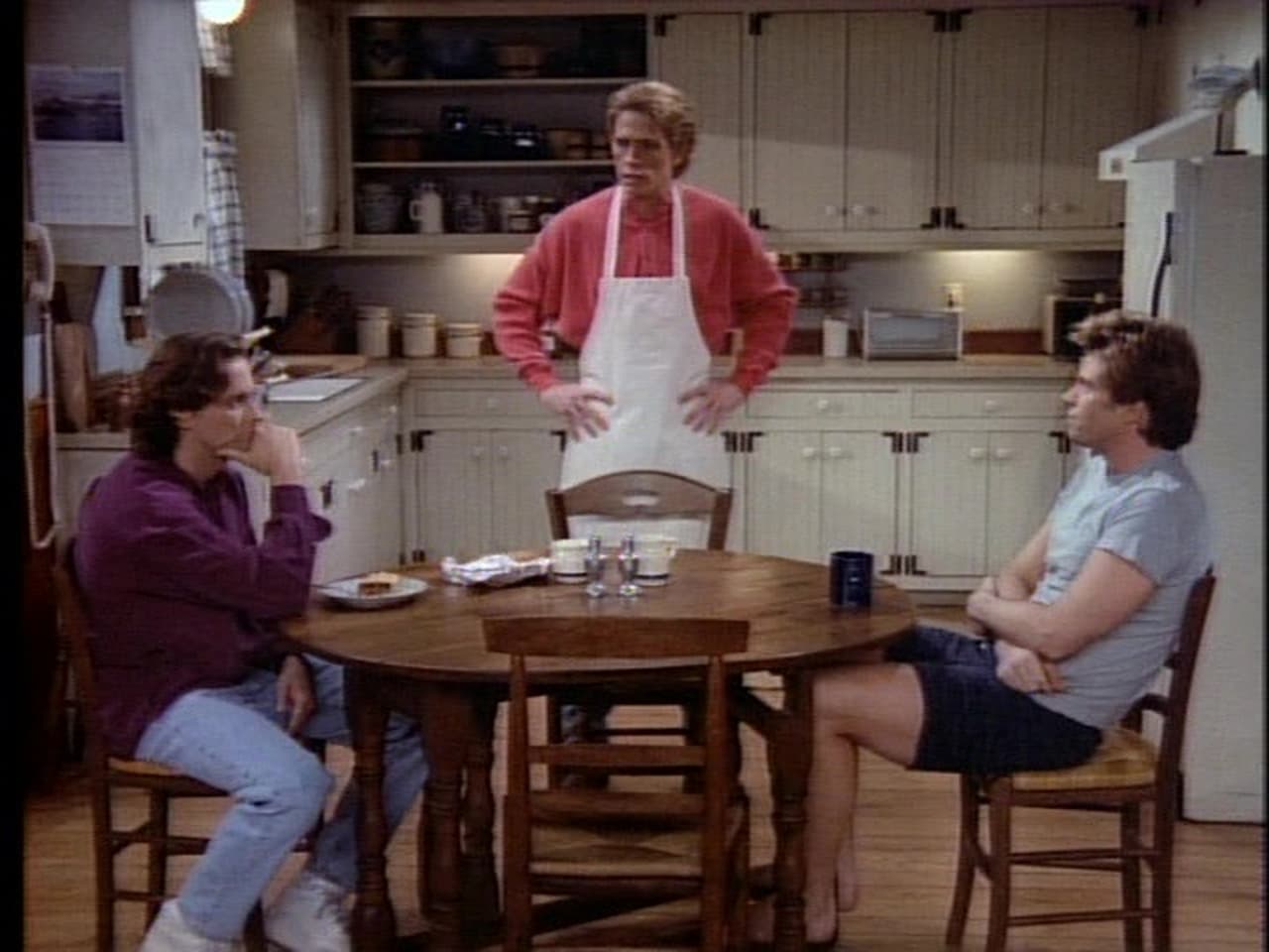 Wings - Season 5 Episode 13 : Oh, Give Me a Home Where the Mathers Don't Roam