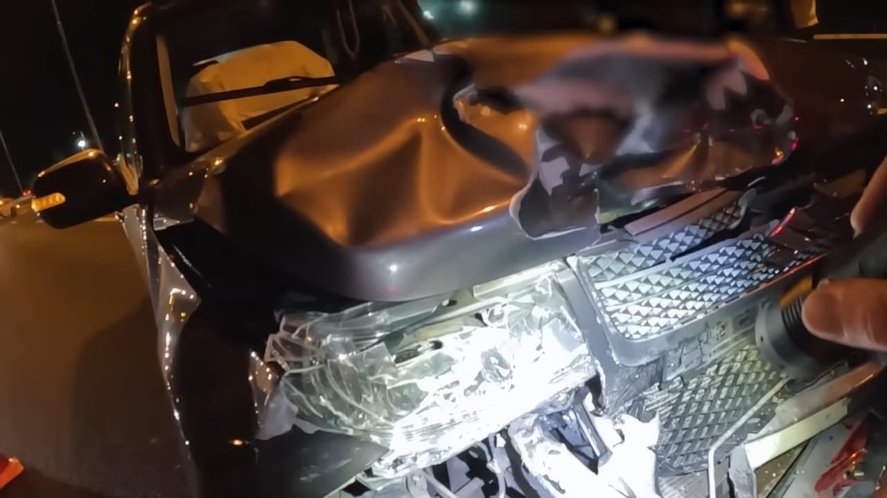 TowTruckTim - Season 3 Episode 15 : Uninsured vehicle crashes into car.