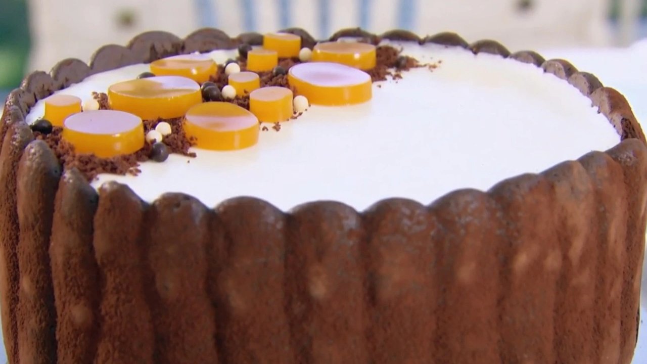 The Great Canadian Baking Show - Season 4 Episode 7 : Fancy Desserts Week