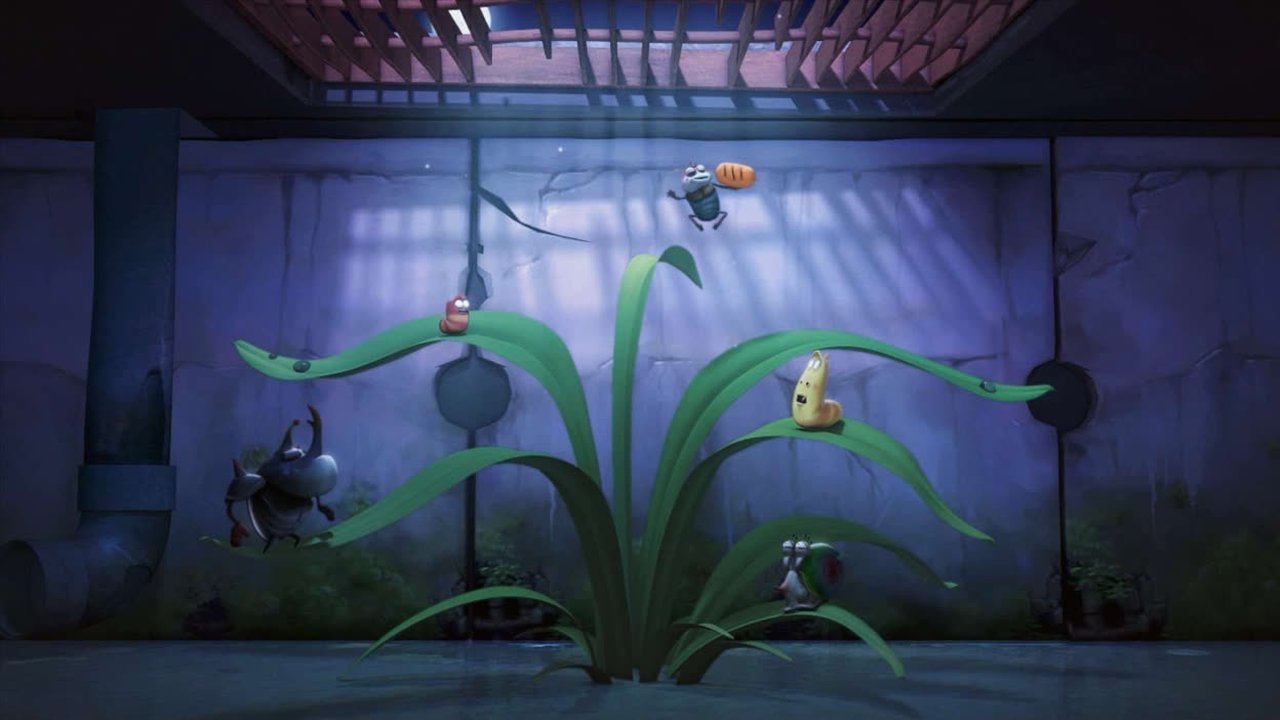 Larva - Season 1 Episode 81 : Moonlight Waltz