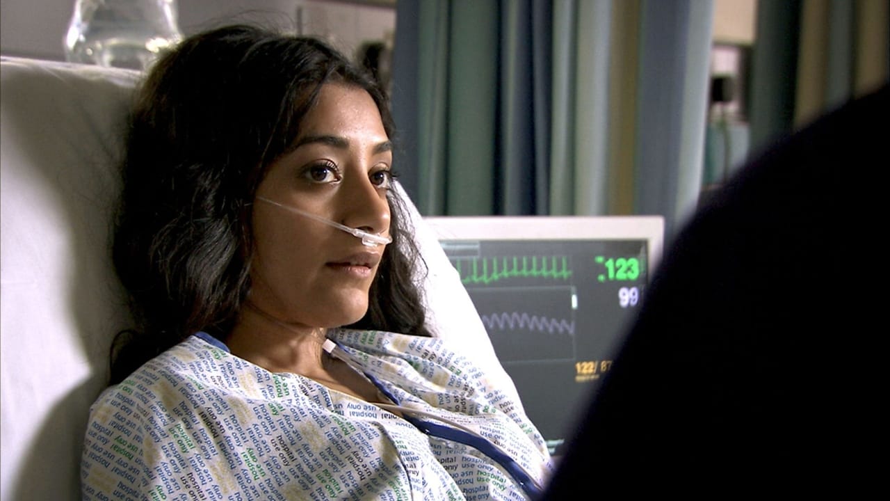 Holby City - Season 15 Episode 1 : The Third Way