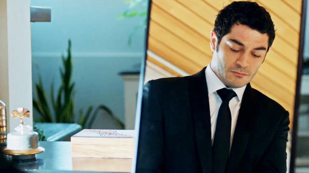 Still from Episode 106