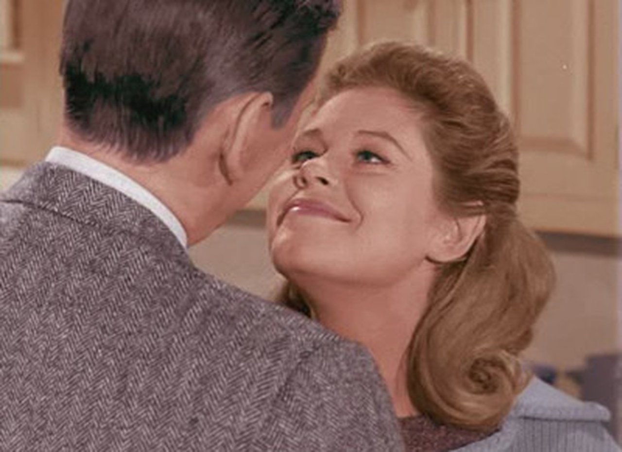 Bewitched - Season 1 Episode 1 : I, Darrin, Take This Witch, Samantha