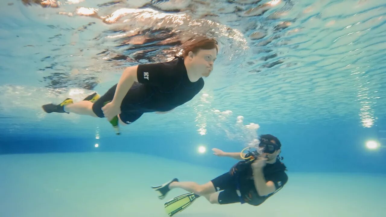 Down the road - Season 5 Episode 8 : Episode 8