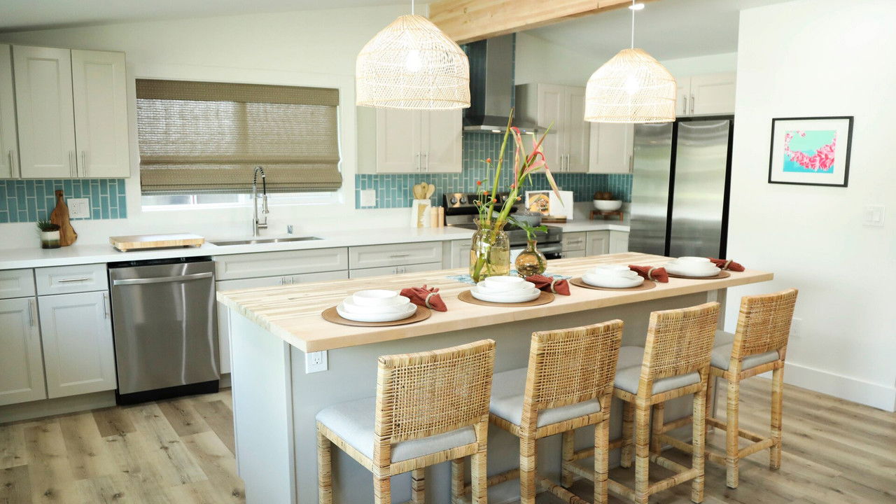 Renovation Aloha - Season 1 Episode 6 : Termites to Treasure