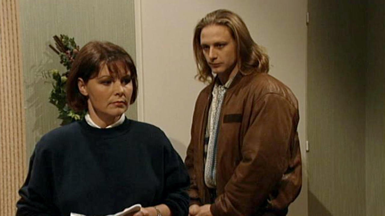 Verbotene Liebe - Season 1 Episode 8 : Episode #8