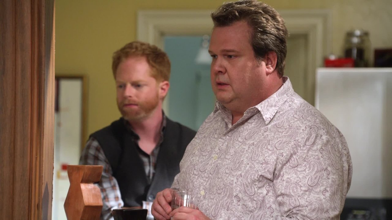 Modern Family - Season 1 Episode 12 : Not In My House