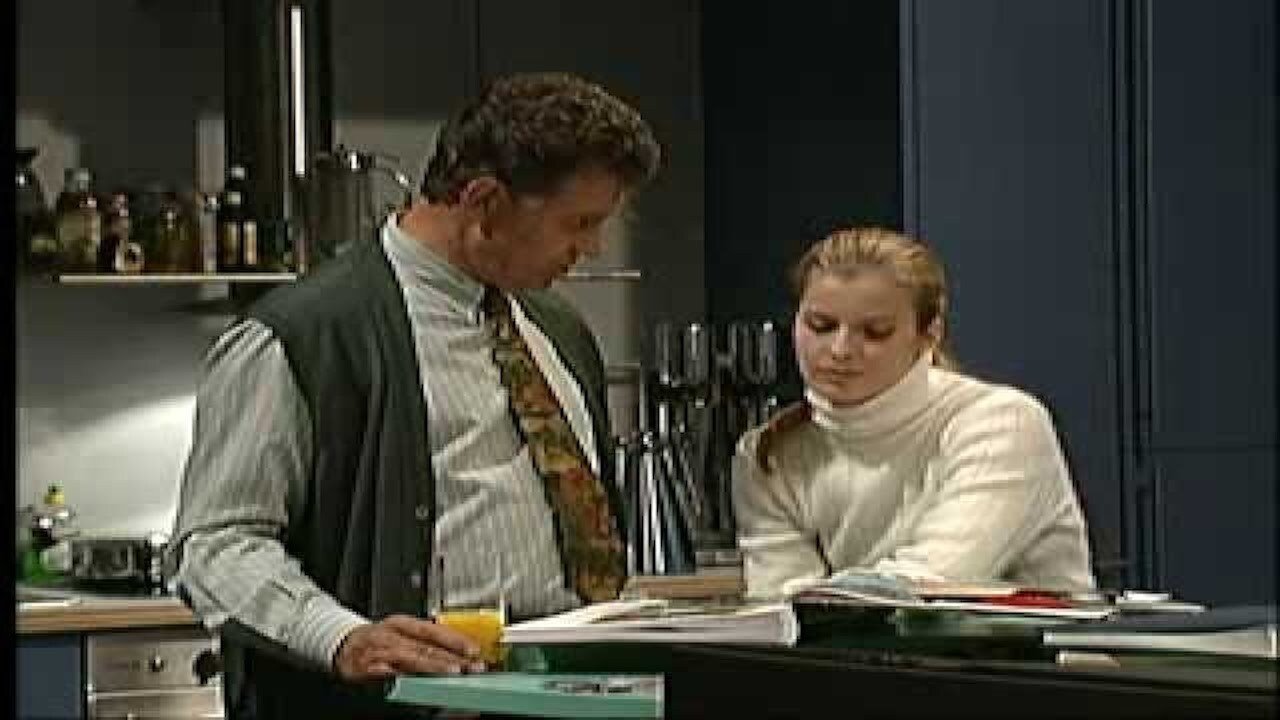 Verbotene Liebe - Season 1 Episode 11 : Episode 11