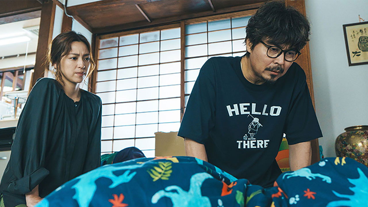 こんばんは、朝山家です。 backdrop