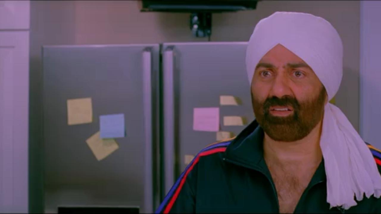 Yamla Pagla Deewana Backdrop Image