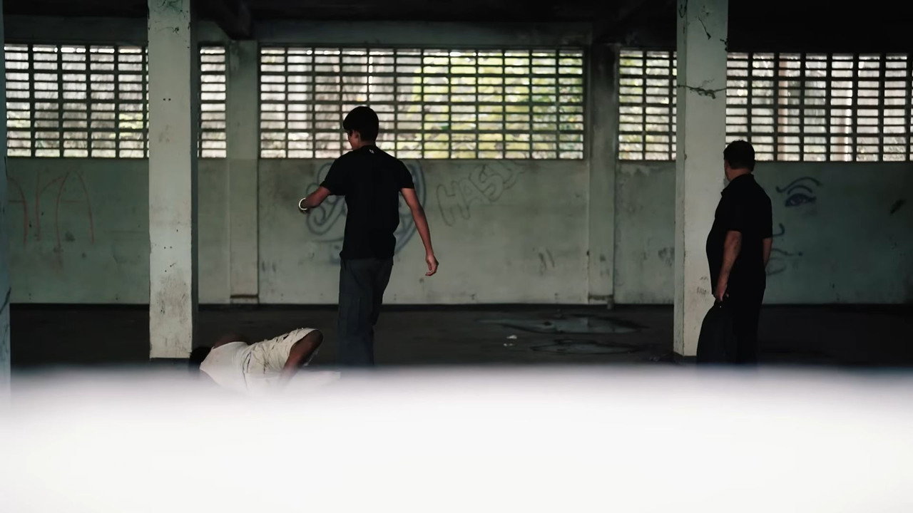 Witnesses still 3