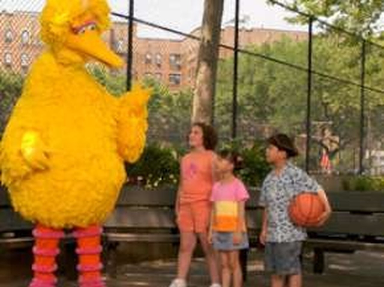 Sesame Street - Season 37 Episode 9 : Elmo's Adventures With The Letter J