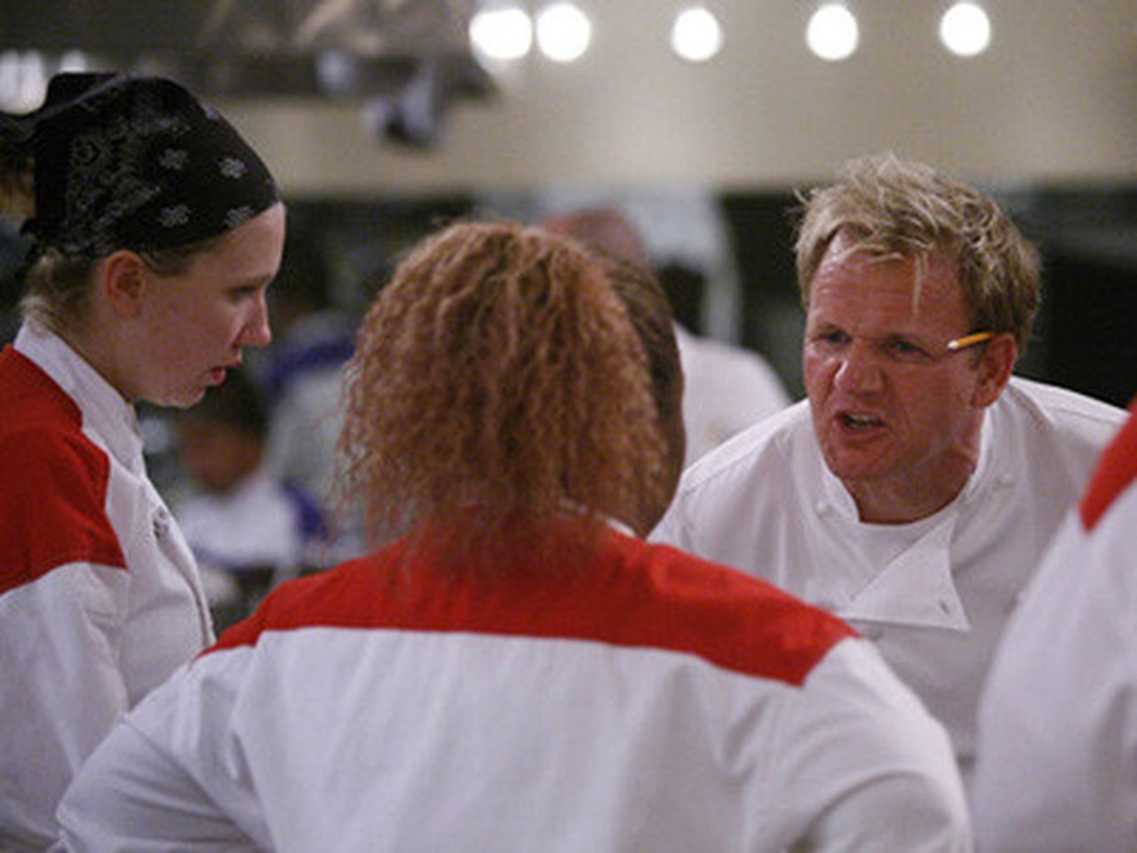 Hell's Kitchen - Season 4 Episode 7 : 9 Chefs Compete