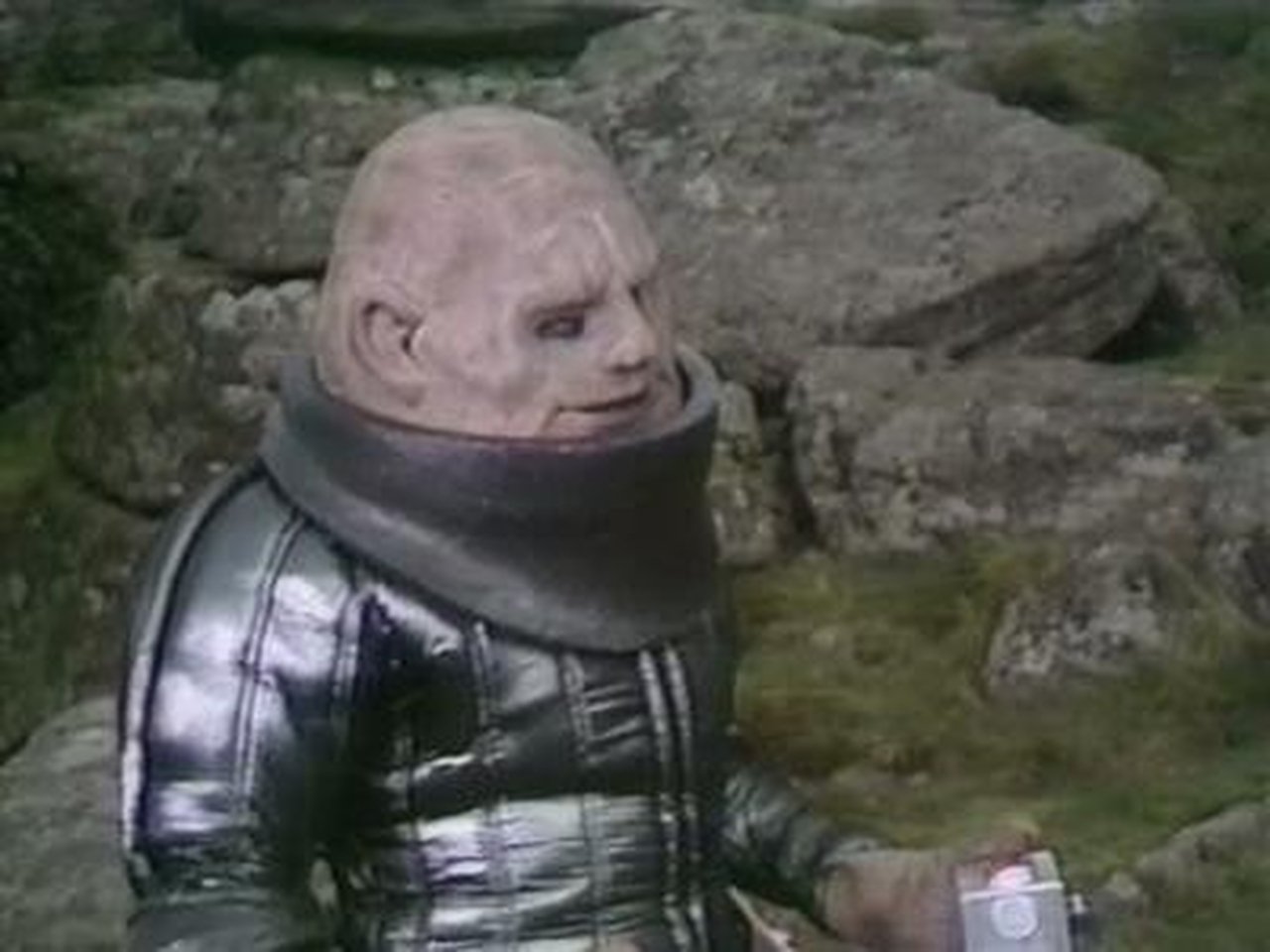 Doctor Who - Season 12 Episode 10 : The Sontaran Experiment (2)