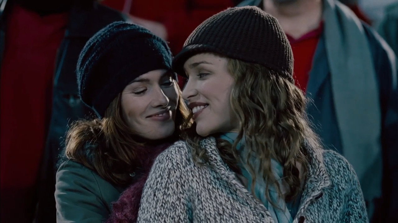 Imagine Me & You background 75