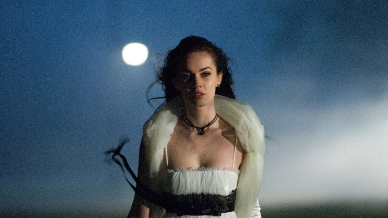 Jennifer's Body background 109