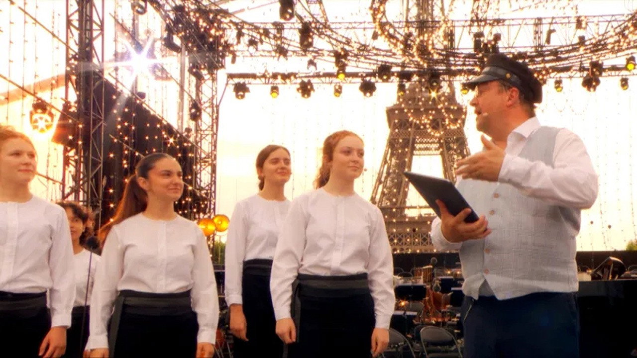 Un Soir d'Été sous la Tour Eiffel avec la Maîtrise de Radio France still 6