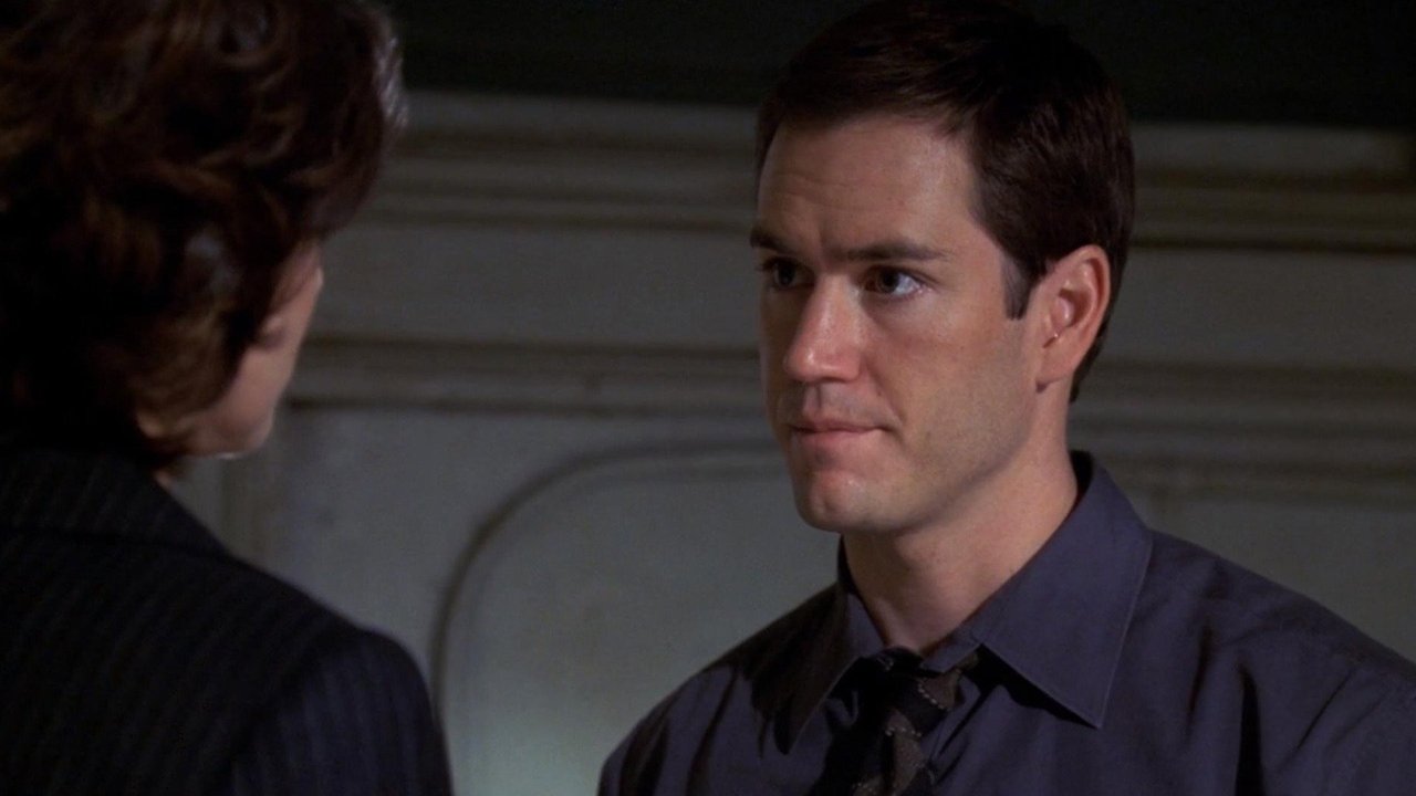 NYPD Blue - Season 12 Episode 7 : My Dinner with Andy