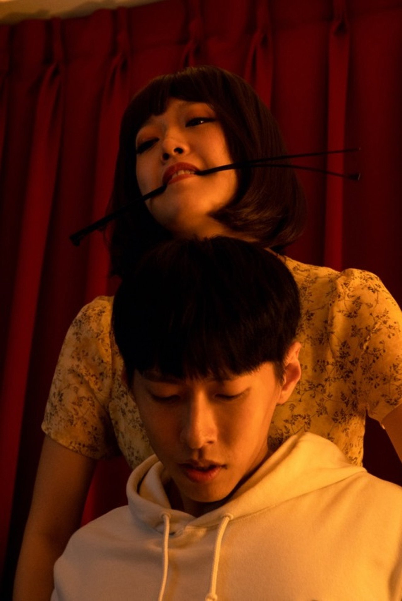 推特事 filmaffisch