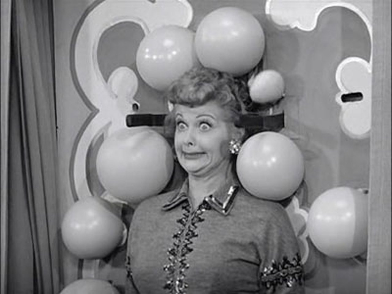 I Love Lucy - Season 3 Episode 6 : Lucy Tells the Truth