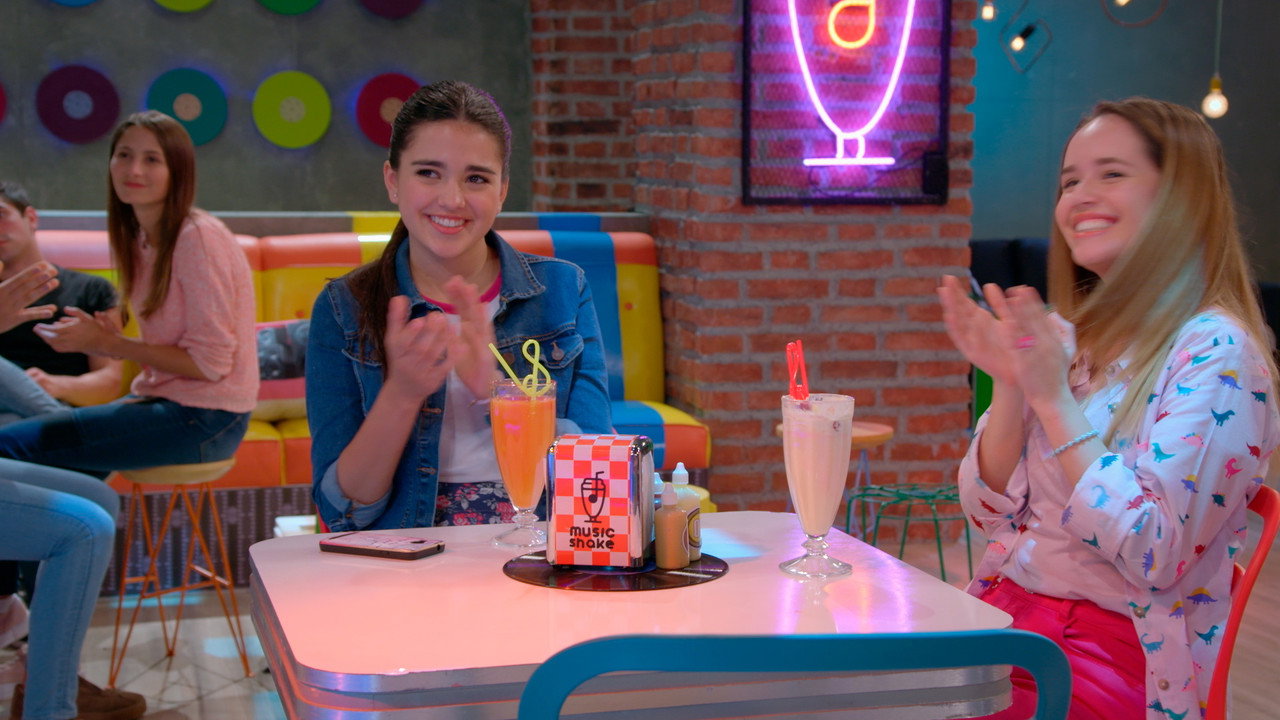 Kally's Mashup, la voix de la pop backdrop