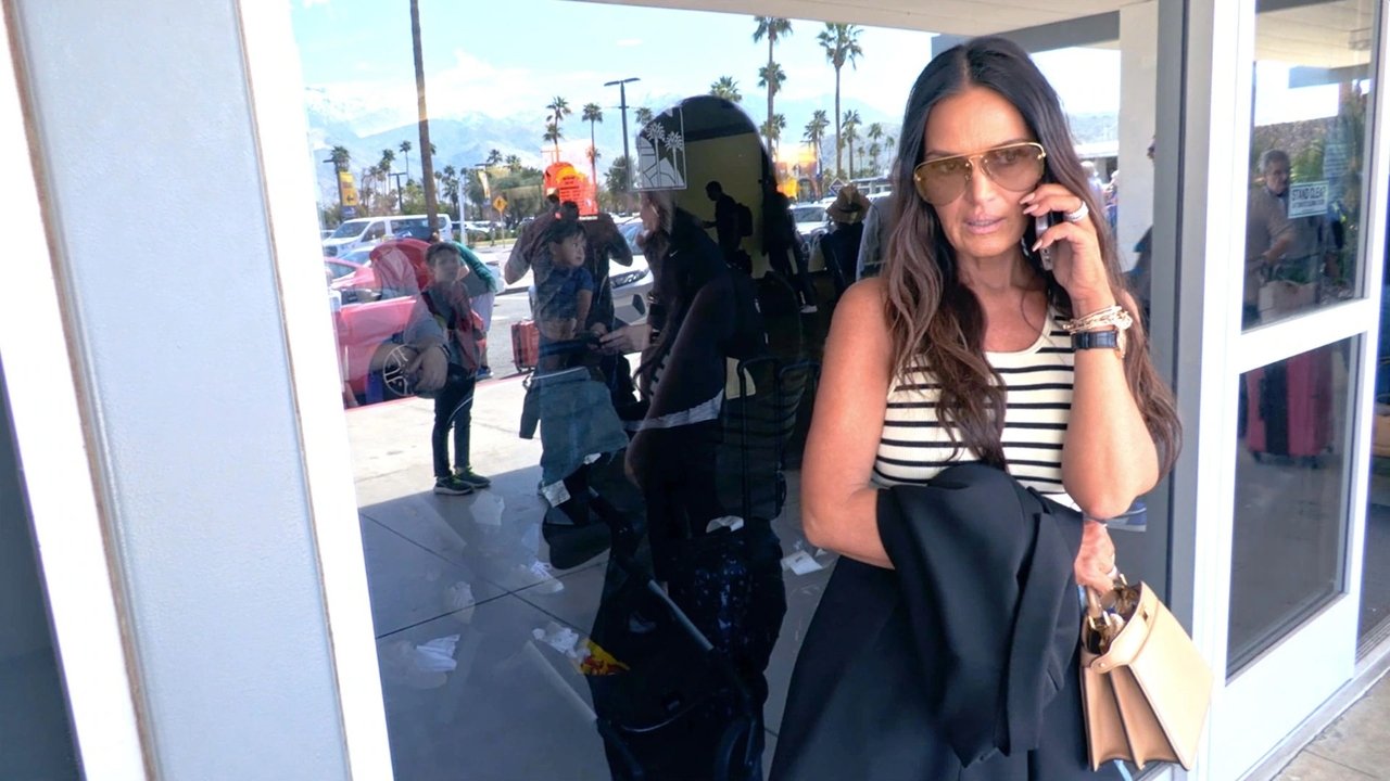 The Real Housewives of Salt Lake City - Season 4 Episode 2 : Vacation Crashers