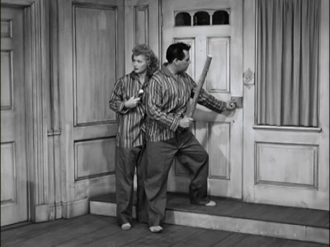 I Love Lucy - Season 6 Episode 17 : Lucy Misses the Mertzes