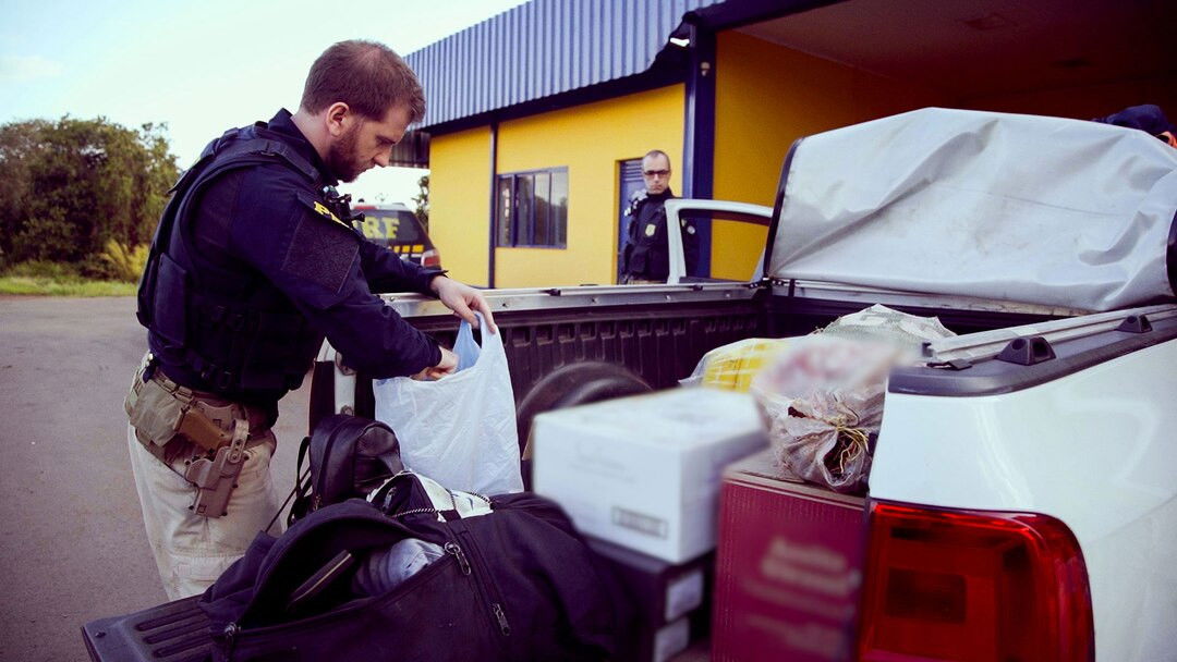 Border Control: Brazil - Season 2 Episode 22 : Episode 22