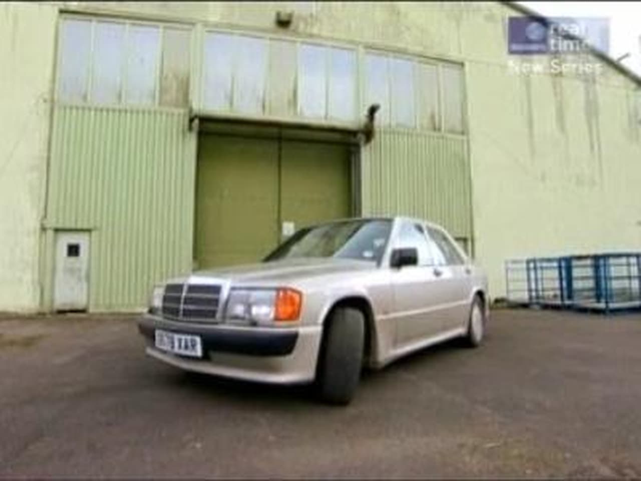 Wheeler Dealers - Season 3 Episode 5 : Mercedes Benz 190E 2.3-16 Cosworth (Part 1)
