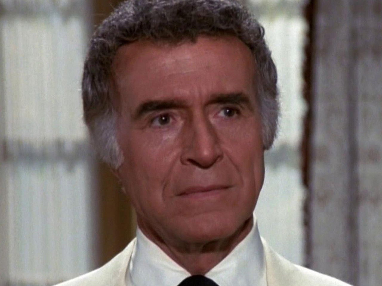 L'Île fantastique — Romance en trois temps / La Maison de toutes les angoisses