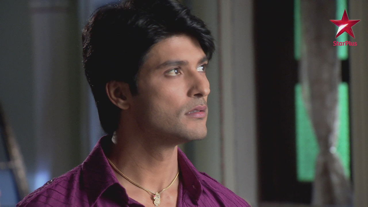 Diya Aur Baati Hum backdrop