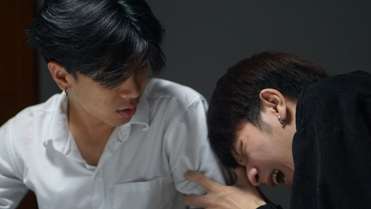 ฝึกงานปีสี่ เห็นผีที่บริษัท