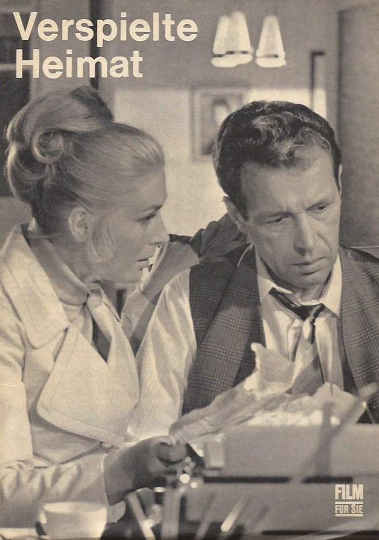 Verspielte Heimat Backdrop